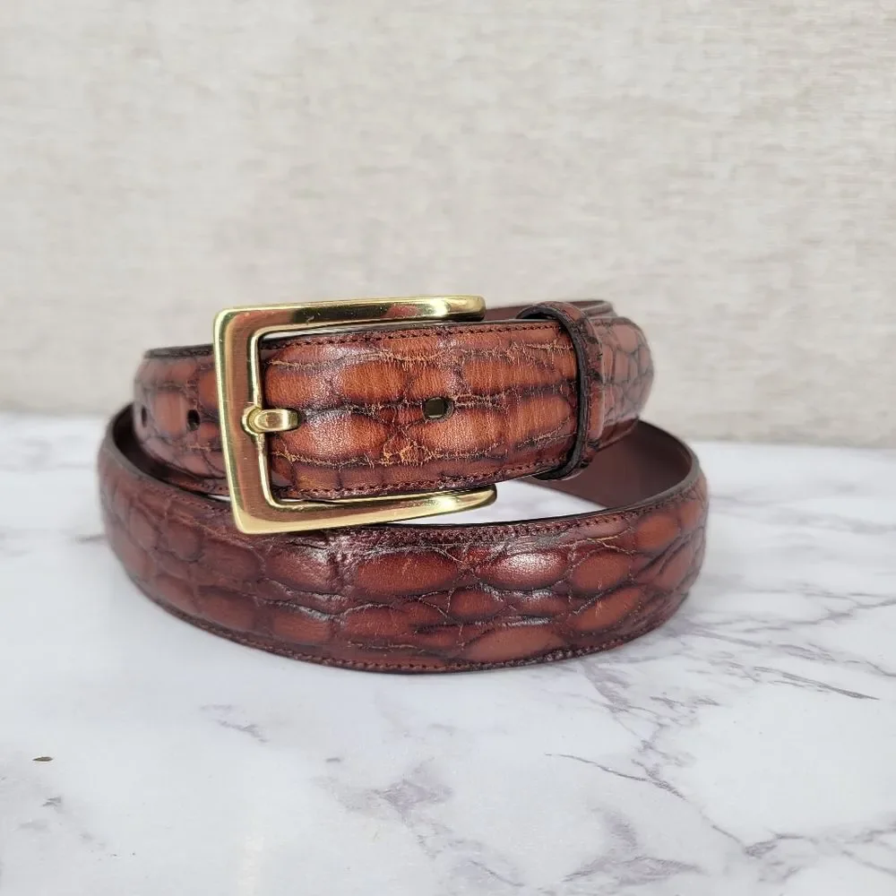Roundtree & Yorke Brown Leather Croc Embossed Belt with Gold Toned Brass Buckle